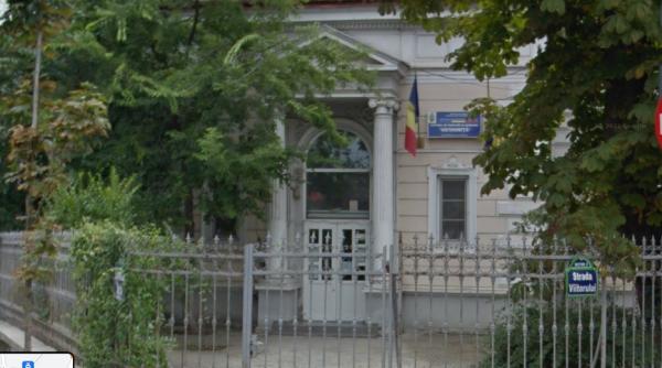 Poliția a descins la un Centru de Vaccinare din Sectorul 2. S-ar fi emis peste 150 de Certificate Verzi false