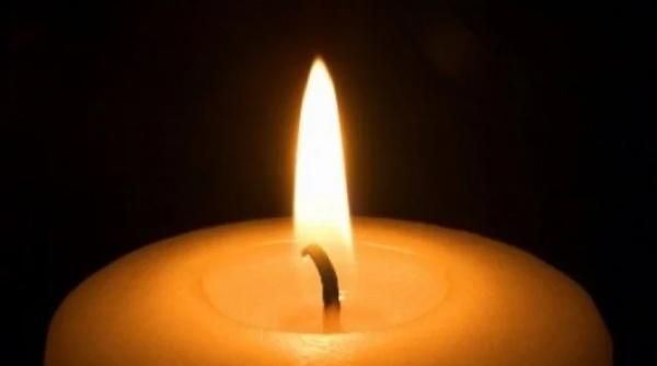 O studentă de 20 de ani, găsită moartă în apartament. Dispariţia fetei plânsă de apropiaţi