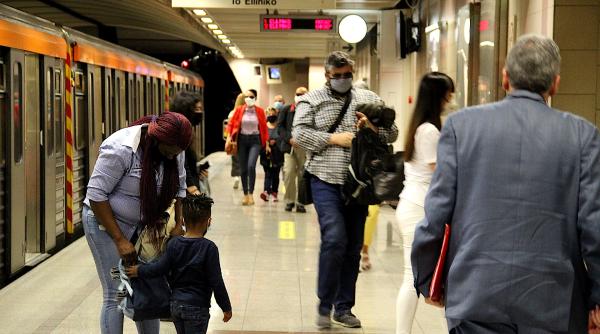 Noi restricții pentru persoanele nevaccinate în Grecia, din cauza exploziei de cazuri noi de Covid