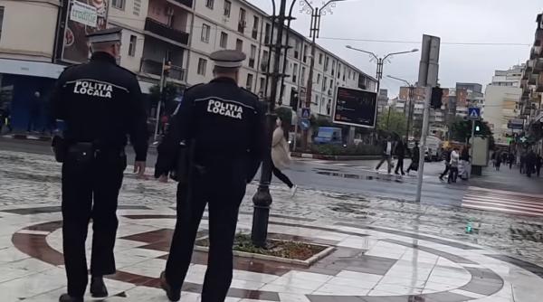 Caz bizar la Galați: Polițist local, bătut de o femeie într-o stație de autobuz