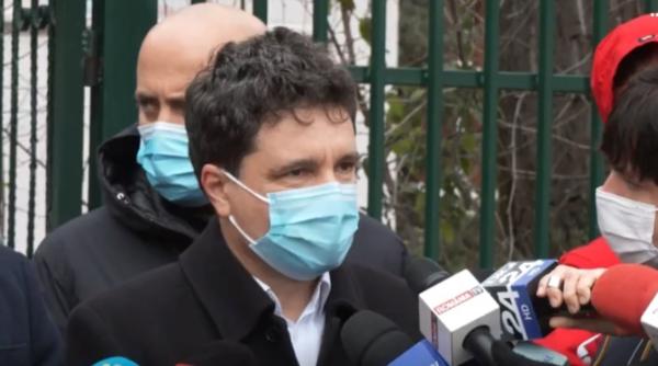 Primarul Capitalei, Nicușor Dan, nu a fost lăsat să intre în Guvern, pentru că nu este vaccinat 