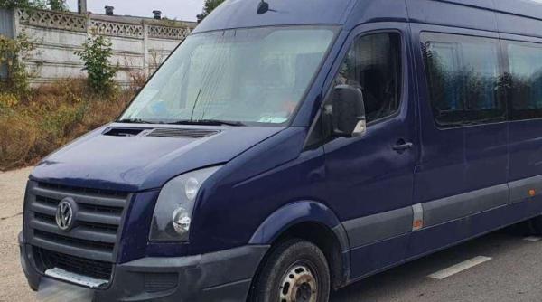 Un șofer român de microbuz a pus în pericol viața pasagerilor. Polițiștii de frontieră l-au dat jos imediat din autovehicul