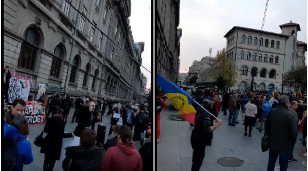 Protest împotriva vaccinării obligatorii organizat în Piaţa Universităţii