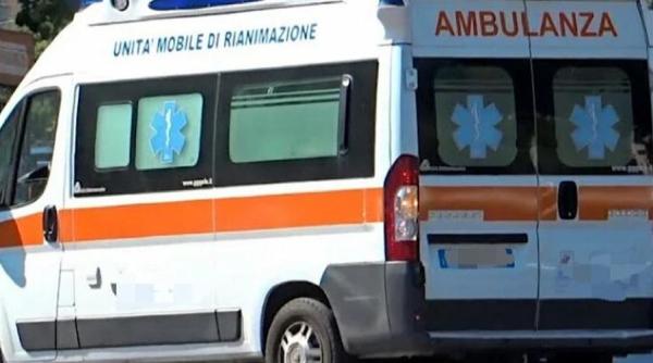 Italia. Un român a murit, după ce a căzut de la trei metri. Muncitorul monta un baldachin la un club sportiv