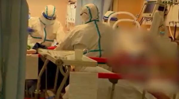 Medicii trag un nou semnal de alarmă: "Unii tineri ajung la spital cu plămânii afectați în proporție de 100%. Viața lor nu mai poate fi salvată"