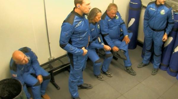 Un pilot care luna trecută a zburat în spațiu a murit într-un accident de avion. Nu există supraviețuitori