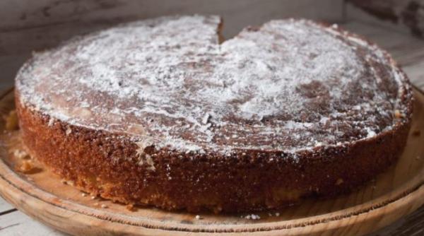 Tort preparat în 5 minute. Un desert grozav, care dispare într-o clipă de pe mese