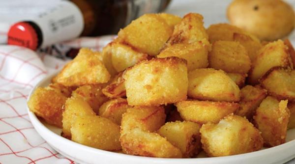 Cartofi cu bere la tigaie sau la cuptor. Sunt crocanți la exterior și moi la interior. Un răsfăț culinar, cu adevărat uimitor