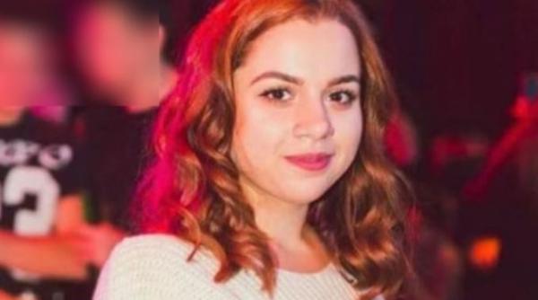 Protest pentru Mihaela, studenta care a murit în urma unui diagnostic incorect. Oamenii îi acuză pe medici de indiferență: Să luptăm pentru drepturile noastre