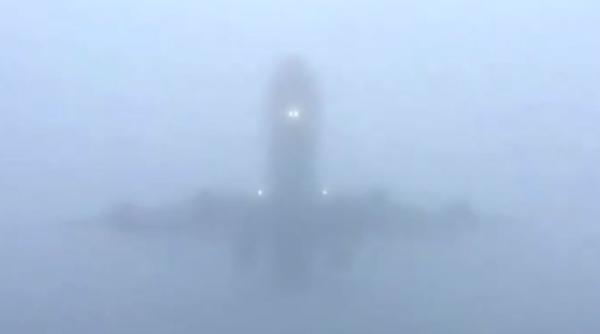 Probleme pe aeroportul din Sibiu. O aeronavă care ar fi trebuit să aterizeze din München, deviată spre București 