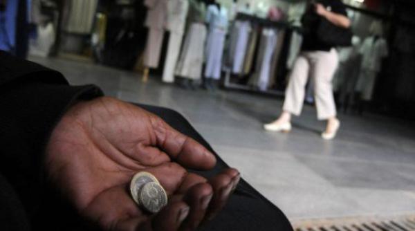 Arad: Copii de 4 și 10 ani, bătuți și trimiși la cerșit de mama lor