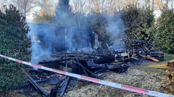 Olanda. Muncitori români rămași pe drumuri, după un incendiu. Proprietarul le sare în ajutor: „Comori de oameni. Nu pot să-i dezamăgesc“