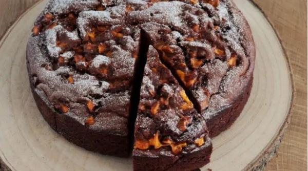 Prăjitură aromată cu ciocolată și mango. Este atât de bună încât vei dori să nu se termine niciodată