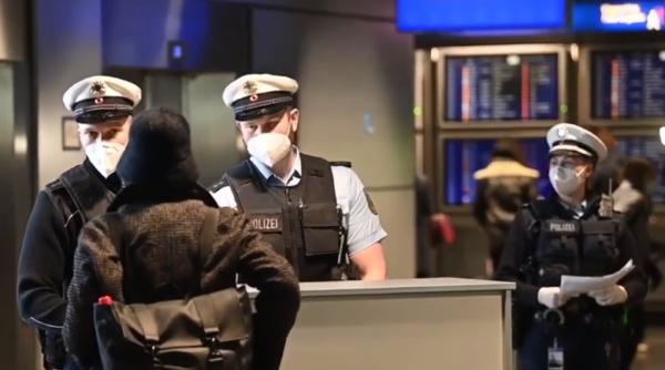 Franța introduce carantina pentru vaccinați, dacă aceștia au intrat în contact cu persoane infectate cu Omicron