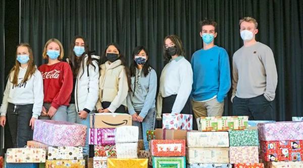 Elevii germani, încurajați la școală să doneze cadouri pentru cei români: "E mare sărăcie în România!"