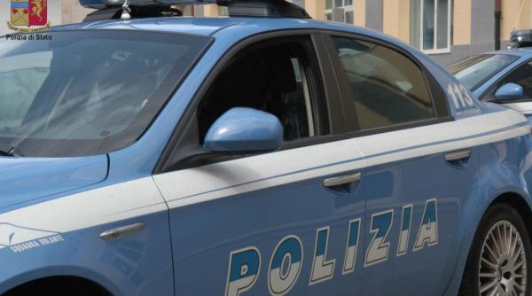 Italia. Româncă, răpită de pe stradă de fostul iubit. A fost băgată cu forța într-o mașină și dusă într-o direcție necunoscută