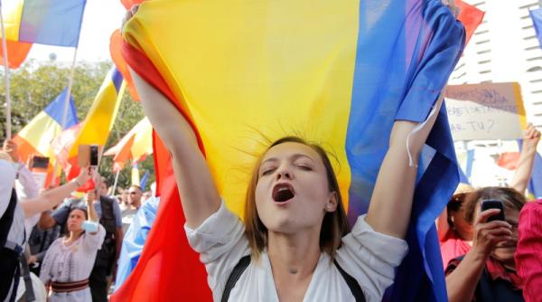 România, unul din cele mai respectate state în lumea arabă. Iordania arborează tricolorul la Petra și pe podul Abdoun din Amman