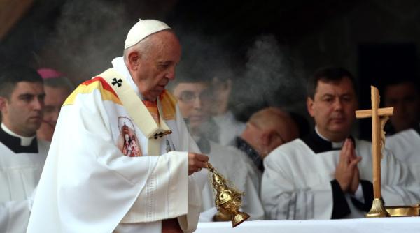 Papa Francisc, călătorie în Cipru și Grecia: Dumnezeu este mare, este mai mare decât contradicțiile noastre