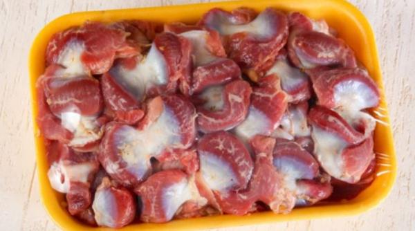 Alertă alimentară în România. Pipote și ficat de pui retrase din cauza salmonella: „Nu le consumați!“ 