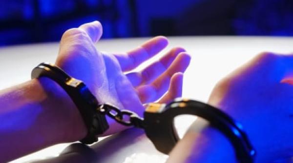 Deputat arestat după ce a iniţiat o campanie anti-vaccinare, în Letonia