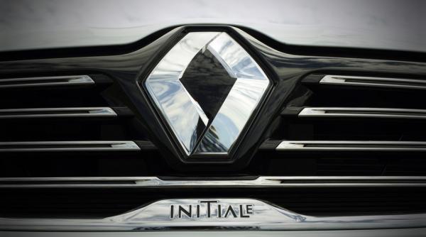 Renault va elimina mai puţine locuri de muncă în Franţa decât intenţiona iniţial
