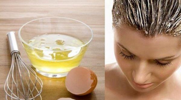 Amestecă un ou cu ulei de măsline și aplică pe șuvițe. Vei avea un păr sănătos și strălucitor rapid și cu bani puțini