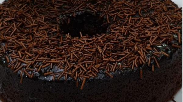 Prăjitură magică de ciocolată. Un desert incredibil, prin care vei descoperi o aromă inedită