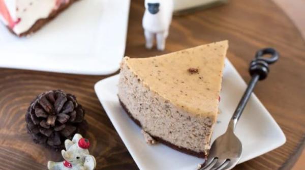 Tort cappuccino. Un desert uimitor, cu o aromă intensă de cafea. O felie are mai puțin de 150 de calorii  