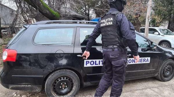 Șofer român de camion, tras pe dreapta pe autostradă. Polițiștii de frontieră, uimiți de tupeul bărbatului, când au văzut ce transporta