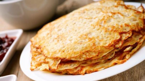 Clătite magice, făcute doar dintr-un singur ingredient. Sunt foarte sățioase și ușor de preparat 