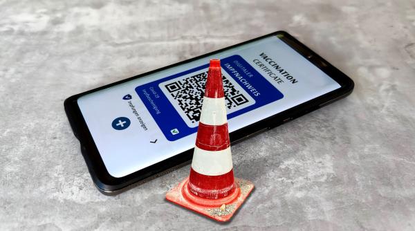 Carantină pentru nevaccinații care intră în țară. De ce? Explicațiile Ministerului Sănătății