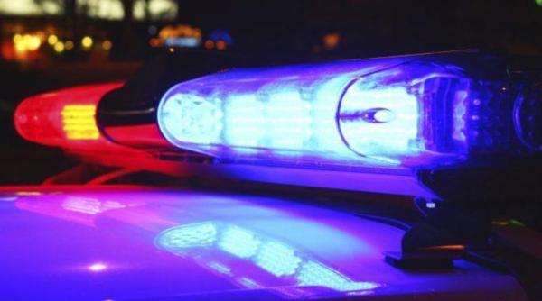 Doi români, morți după ce au intrat cu maşina într-un stâlp. Șoferul nu avea permis