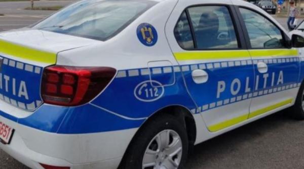 Un român și-a dat pantalonii jos în fața a două fete care se plimbau pe stradă 