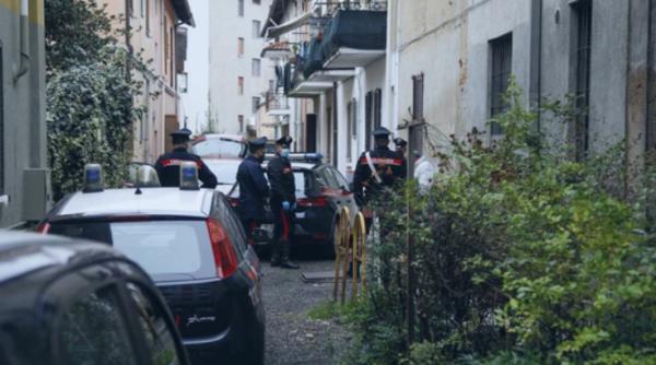 Italia. Încăierare cu bâte și cuțite între mai mulți români. Victima, amenințată cu moartea de atacatori