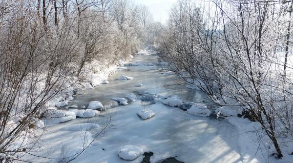 Austria. Un copil de doi ani a murit înghețat, după ce a ieșit din casă neobservat. Părinții erau în vizită, la vecini