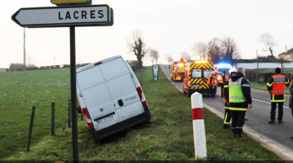 Franța. Șofer român, implicat cu duba într-un accident. Două victime - FOTO