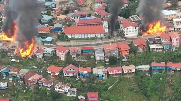 Peste 30 de persoane, inclusiv copii, au fost ucise, iar trupurile lor arse, în Myanmar