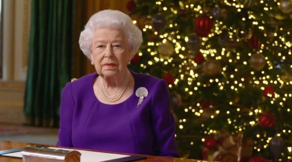 Tânărul de 19 ani înarmat care a intrat pe domeniul Castelului Windsor ar fi vrut să o „asasineze pe regina Elisabeta”