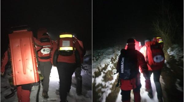 Cioban român, salvat după ce a căzut într-o râpă: "Am alunecat într-o râpă, în pădure, sunt rănit şi nu mai pot să ies!"