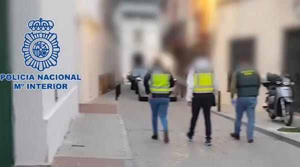 Spania. Român, implicat într-o organizație de trafic de ființe umane: Zeci de muncitori lucrau și peste 12 ore pe zi fără odihnă