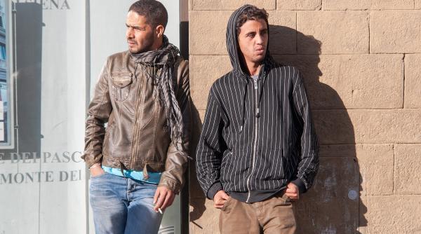 Un grup de 558 de migranţi debarcă în Italia. Alţi 440 sunt în aşteptare pe o navă