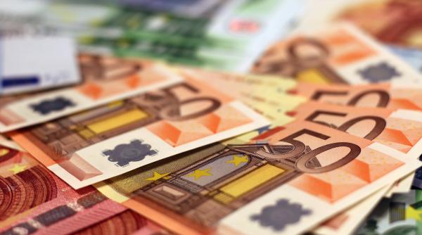 Bancă amendată cu peste opt milioane de euro pentru controale legate de rata dobânzii Euribor