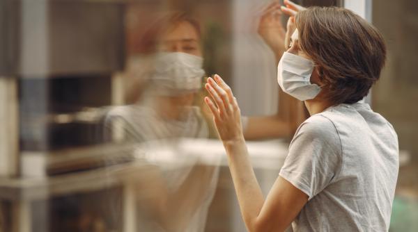 Spania reduce carantina de la zece la şapte zile