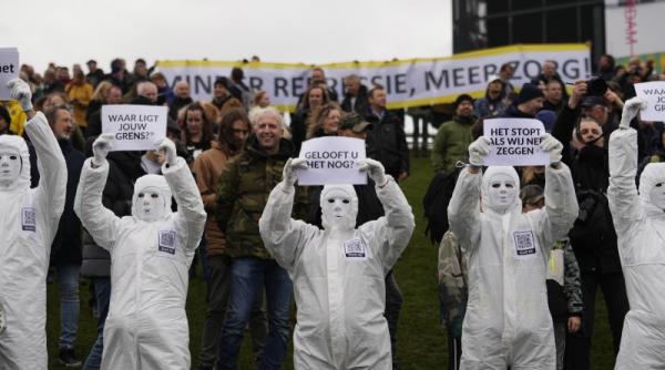 Protest de amploare la Amsterdam. Poliția a intervenit și a dispersat mulțimea