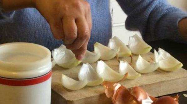 Calendarul din foi de ceapă. Buletinul meteo al bunicilor, care nu a dat greș niciodată