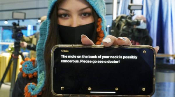 O româncă, eroină în Canada: I-a salvat viața unui antrenor de hochei cu un simplu mesaj pe telefon