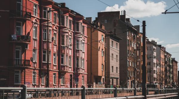 Bulgaria majorează sprijinul pentru sectorul turismului afectat de pandemie