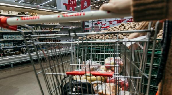 Italia. Bandă de hoți români, supranumită de presă "teroarea magazinelor". Hoții au comis zeci de furturi de mii de euro