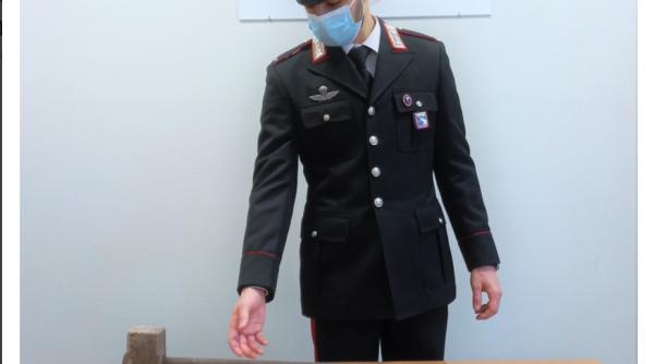 Italia. Un român înarmat cu un ciocan și un cuțit a încearcat să pătrundă într-o casă dar a fost arestat imediat