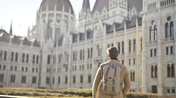 Poliția, pe urmele românilor care sperie Europa cu metoda „ATM Jackpotting”. Cum funcționează 